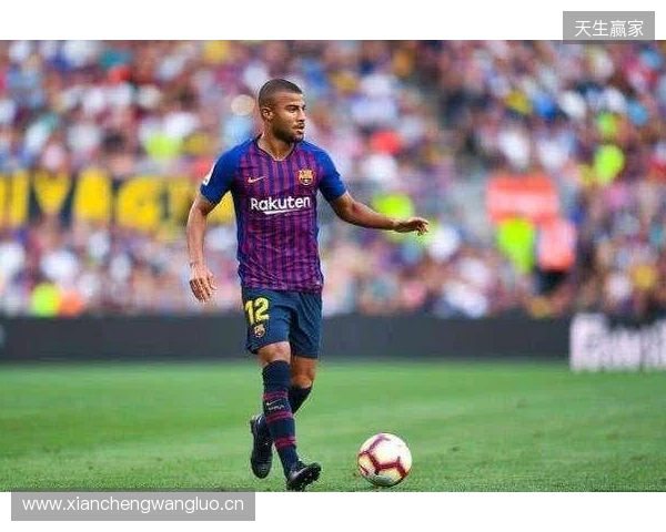 前教练:拉菲尼亚在攻防两端都能做贡献,他比登贝莱更全面 前教练:拉菲尼亚在攻防两端都能做贡献,他比登贝莱更全面